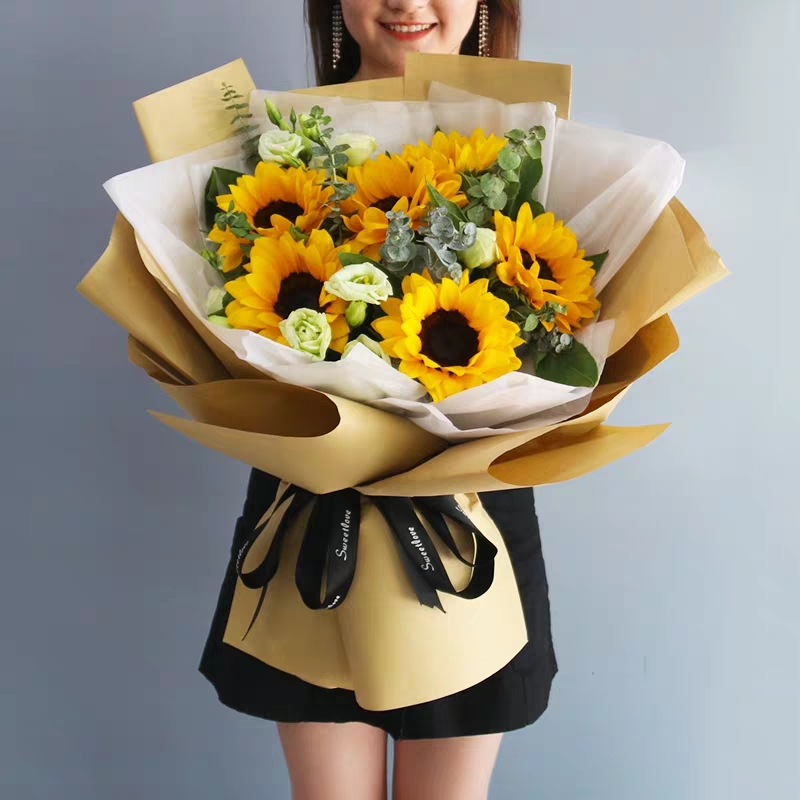 6朵向日葵韩式花束